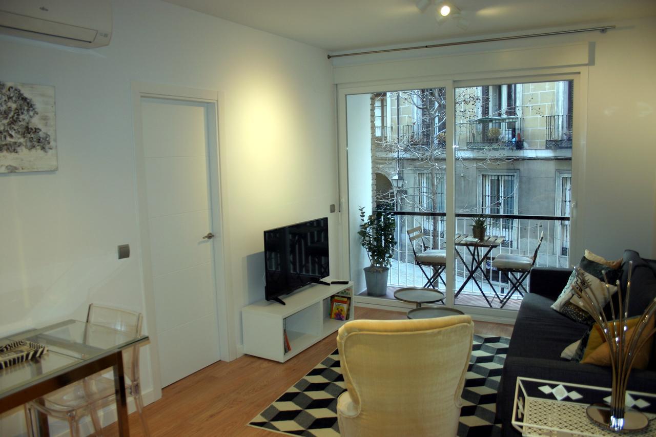 Espejo Magico Apartment Мадрид Екстериор снимка